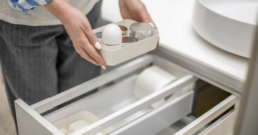 Divide your drawers