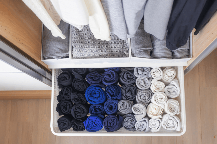 Decluttering your closet