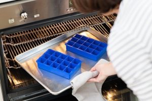 How safe is using food-grade silicone in baking and high temperatures? - ZSR
